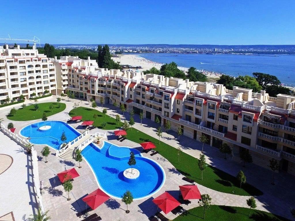 Sunrise Luxury Sauth Bay Varna